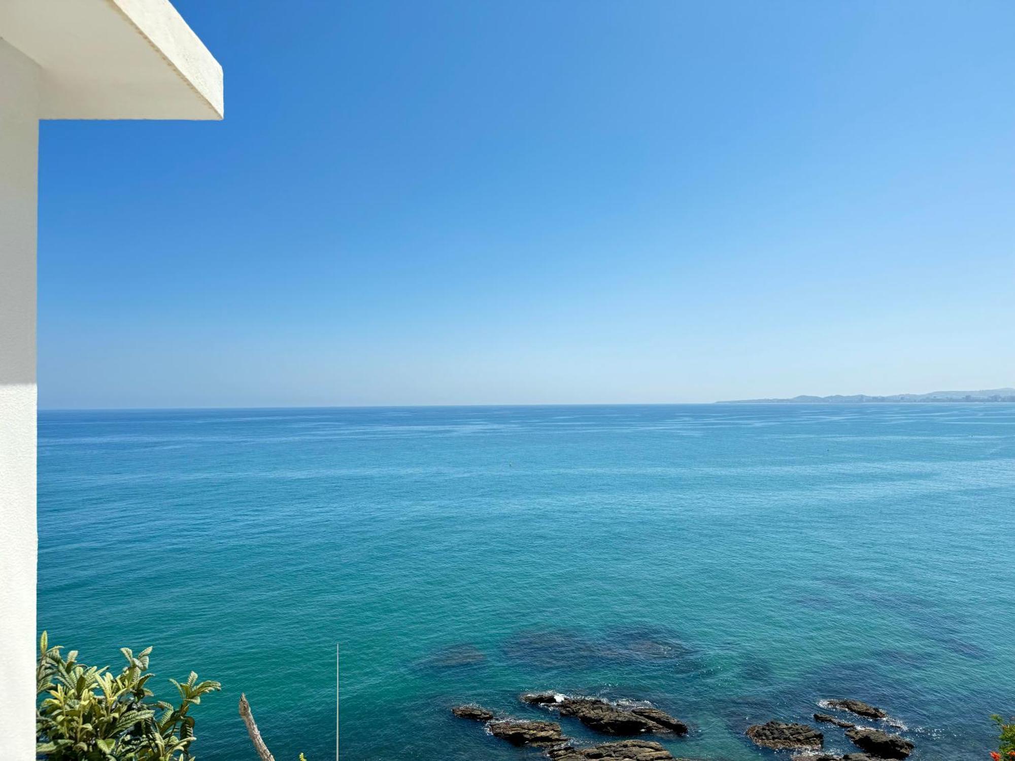 En Primera Linea De Playa En * Benalmadena